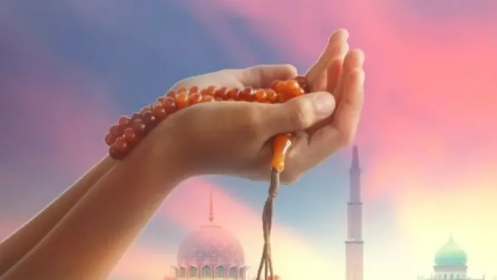 هل يجوز الدعاء لشخص بطول العمر؟.. دينا أبو الخير تجيب