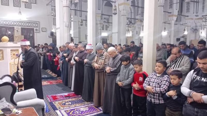 ماذا نقول عند قول المؤذن في أذان الفجر الصلاة خير من النوم؟