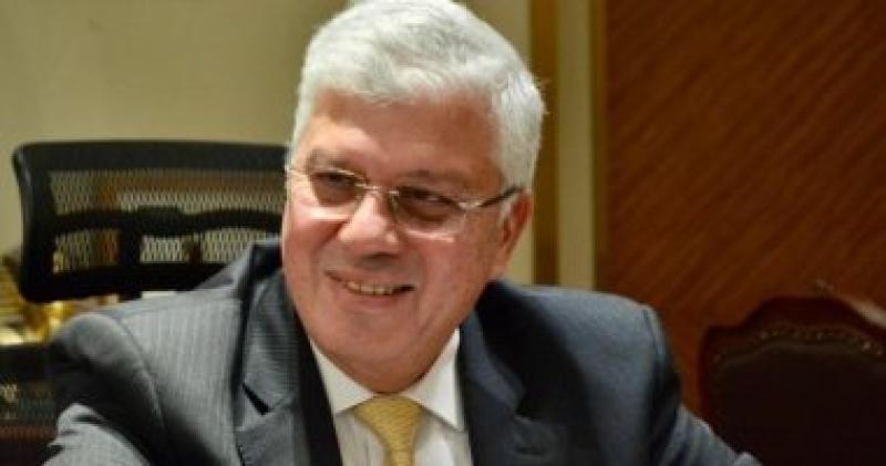 وزير التعليم العالى يُهنئ منتسبى المجتمع الأكاديمى بعيد العمال