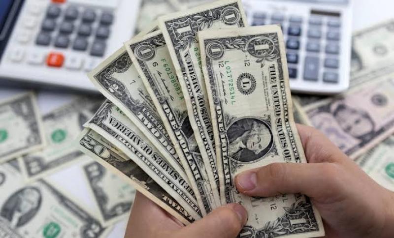 سعر الدولار اليوم الجمعة في البنوك 2 - 5 - 2025