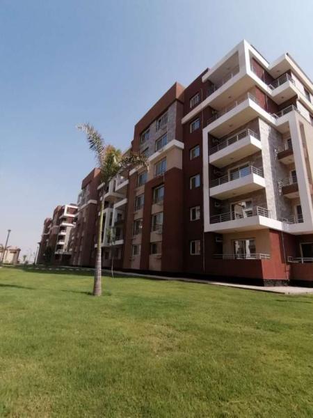 تعاونيات البناء والإسكان تطرح وحدات سكنية ومحلات وجراجات للبيع بالمزاد العلني