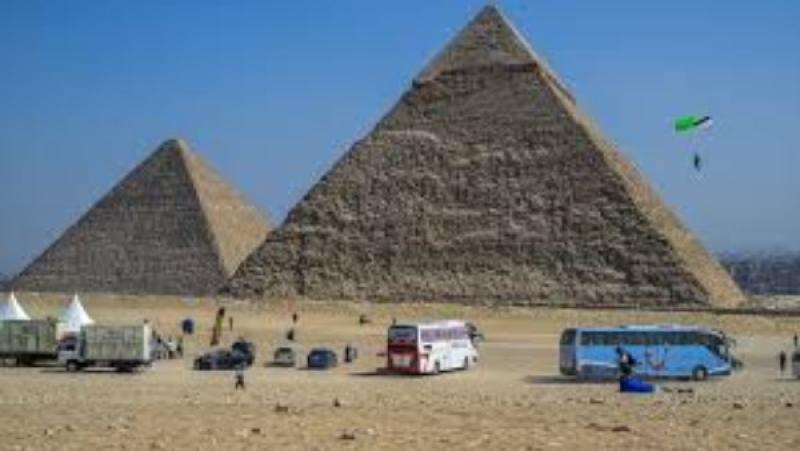 أمين الأعلى للآثار الأسبق: كل الأثريين ضد إقامة الحفلات بمنطقة الأهرامات والمناطق الأثرية