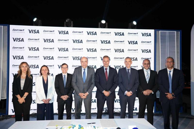 مصر للطيران وفيزا يوقعان شراكة لإطلاق حلول دفع ذكية وتجربة سفر رقمية متكاملة
