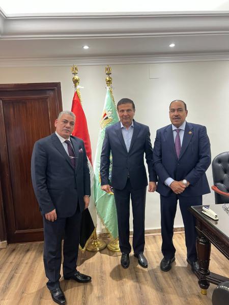 وزير الزراعة يعقد اللقاء الأسبوعي مع أعضاء مجلسي النواب والشيوخ