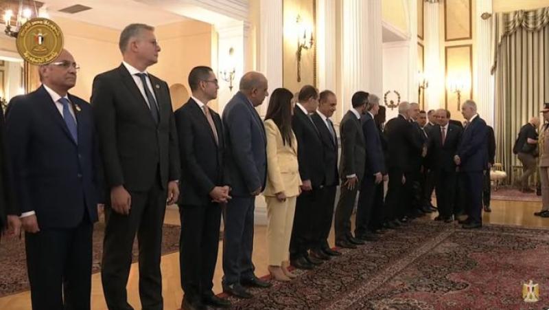 مراسم استقبال رسمية للرئيس السيسي بقصر الرئاسة بالعاصمة اليونانية أثينا