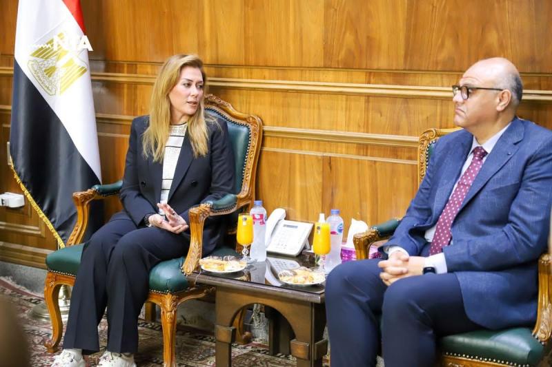 محافظ القليوبية يستقبل المدير التنفيذي للوطنية للتدريب لبحث التعاون في بناء الكوادر ودعم الشباب| صور