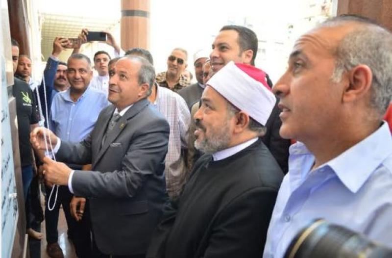 محافظ بورسعيد يفتتح ”مسجد الرضوان” بحي الفيروز بمدينة بورفؤاد
