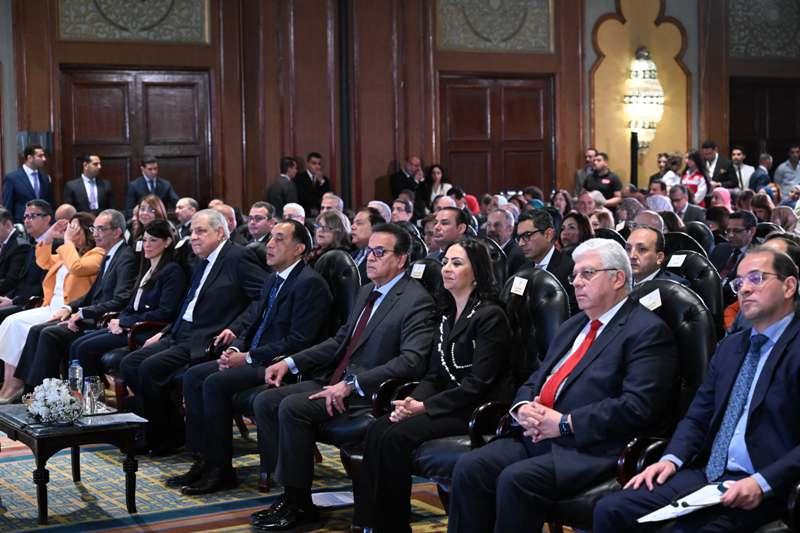 «مدبولي»: الرئيس السيسي أصرَّ على أن تكون الحماية الاجتماعية عمودًا فقريًا في بنية الدولة الجديدة