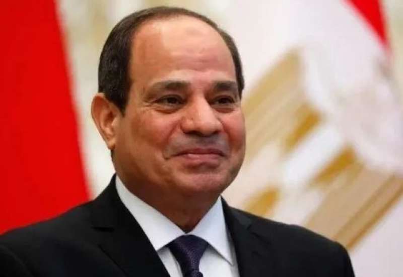 الرئيس السيسي يؤكد أولوية الدولة لتطوير المنظومة التعليمية وخاصة العنصر البشري