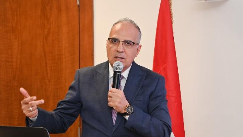 وزير الري يؤكد احتياج الوزارة للمهندسين الجدد لسد العجز في العمالة
