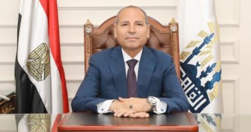 محافظة القاهرة توفر خطي أتوبيس نقل عام لسوق السيارات الجديدة