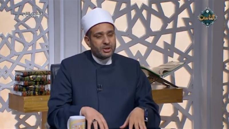 أمين الفتوى: لا حرج في ارتداء الكمامة أو النظارة الشمسية أثناء الإحرام