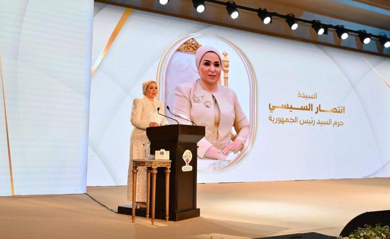 السيدة انتصار السيسي: سعدت اليوم بلقاء أبنائي من ذوي الهمم وأسرهم في احتفالية “أسرتي.. قوتي”|صور