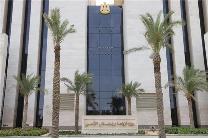 حصاد أسبوعي حافل بإنجازات وزارة الزراعة: تعاون دولي ودعم المزارعين وتكثيف الجهود البيطرية والمناخية
