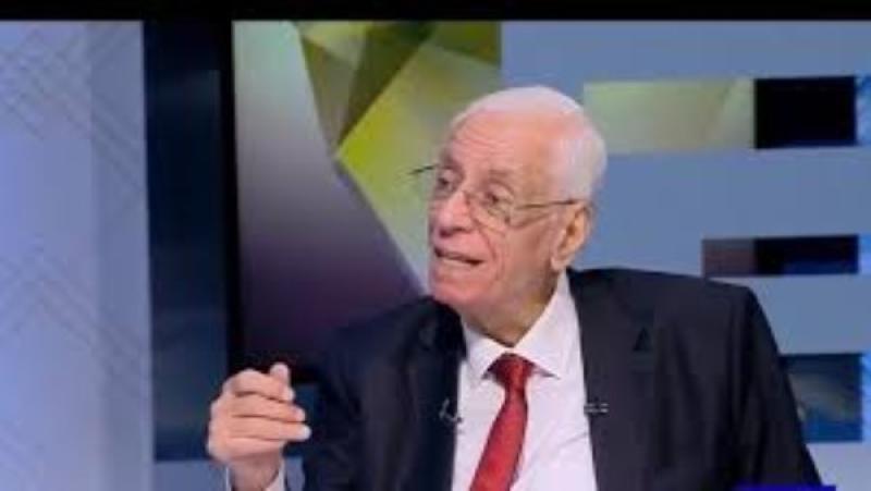 حسام موافي يحذر: تجاهل أكياس الكلى قد يؤدي لفشلها وارتفاع ضغط الدم