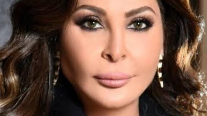 صور قديمة.. إليسا ترد على جدل تغيير ملامحها