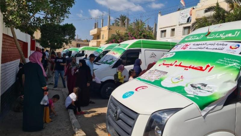 للكشف والعلاج مجانا.. الصحة تطلق قافلتين طبيتين للجيزة والبحيرة