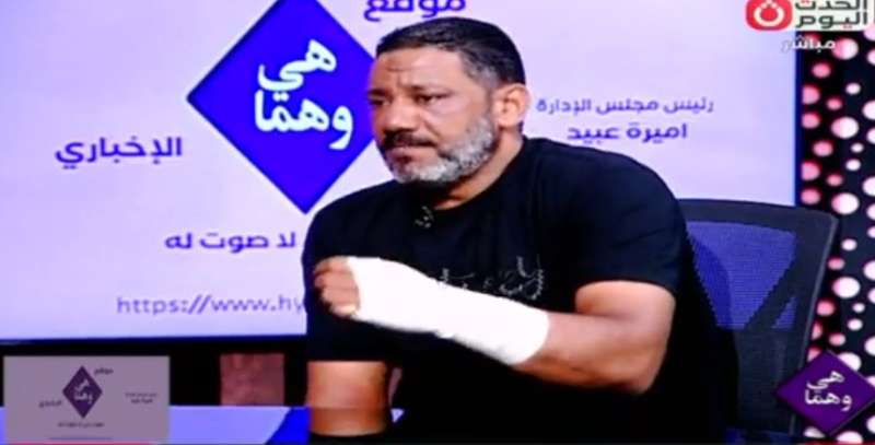 السكين أنهت الخلاف.. قصة شاهد عيان أصيب وهو يحاول منع جريمة ميراث