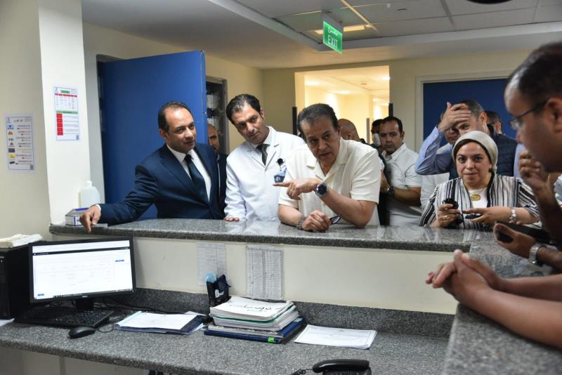 وزير الصحة يتفقد مستشفى الضبعة المركزي بمحافظة مطروح.. صور