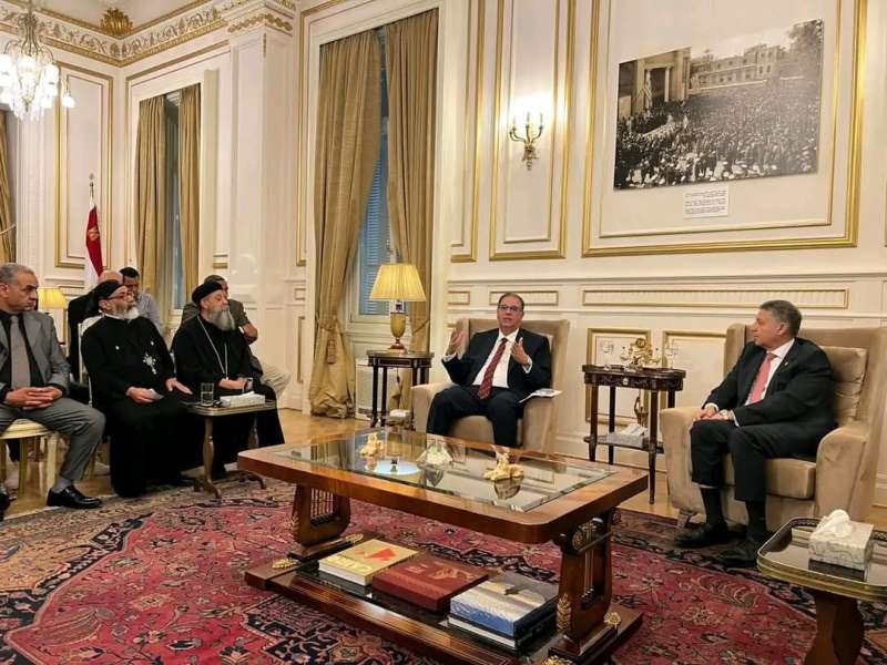 نائب وزير الخارجية يلتقي عددًا من أبناء الجالية المصرية في اليونان.. صور