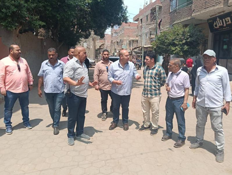 نائب محافظ الجيزة يشدد على رفع معدلات الأداء بملف التصالح خلال جولة بأوسيم