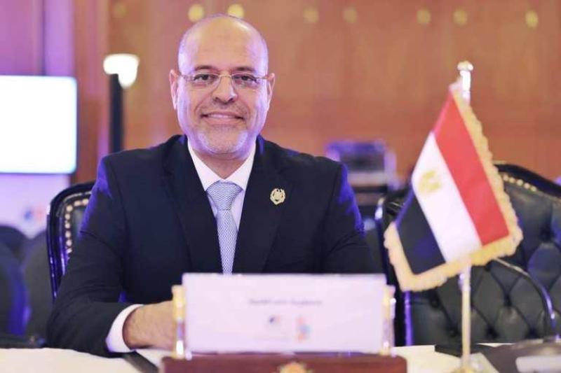 وزير العمل يهنئ فلسطين بمنحها ”عضو مراقب” بمنظمة العمل الدولية
