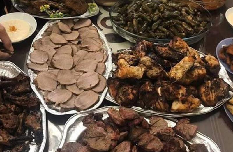 «متقلش في الأكل».. 5 نصائح مهمة لتجنب الحموضة في عيد الأضحى المبارك