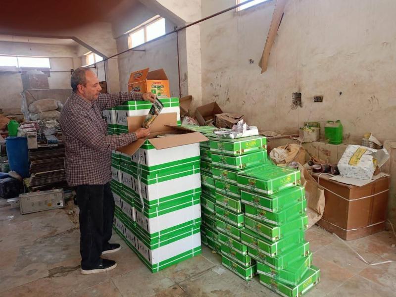 ضبط 11 طنا و300 كيلو مبيدات ومخصبات زراعية مجهولة المصدر بالشرقية