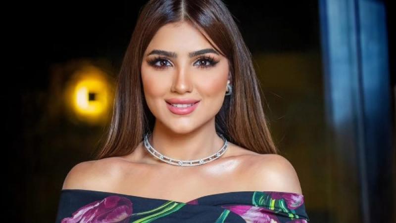 بفستان لامع.. مي عمر تخطف الأنظار عبر إنستجرام