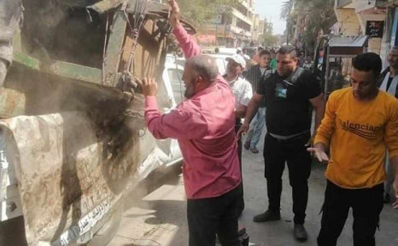 أسيوط: حملات مكثفة لإزالة الإشغالات والتعديات بمدينة ديروط لتحقيق الانضباط المروري