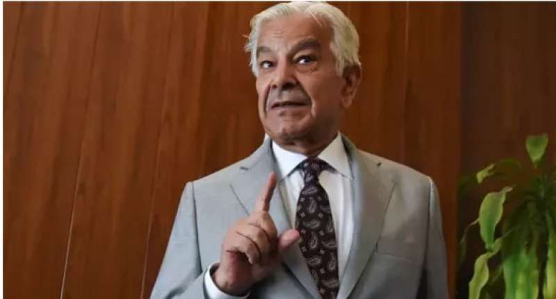 وزير الدفاع الباكستاني: ندعم إيران بكل ما أوتينا من قوة