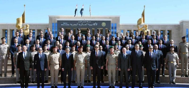 الأكاديمية العسكرية المصرية تحتفل بتخريج الدورة الرابعة لأعضاء هيئة الرقابة الإدارية