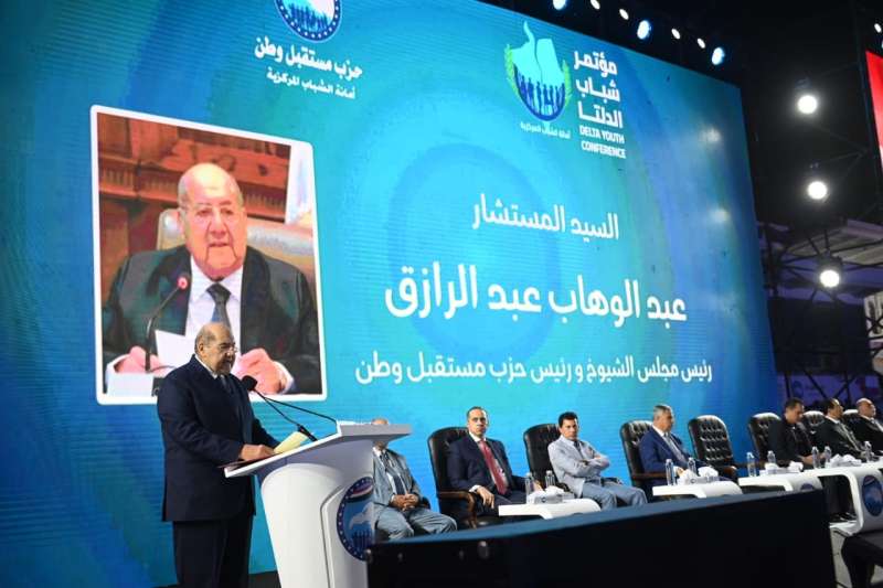رئيس الشيوخ: الشباب العمود الفقري للدولة الحديثة ووعيهم السلاح الأقوى لمواجهة التحديات