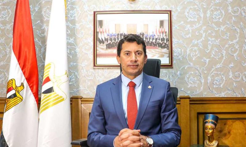 وزير الرياضة: قيل إني أريد إقالة الخطيب.. ونعدل بين الأهلي والزمالك
