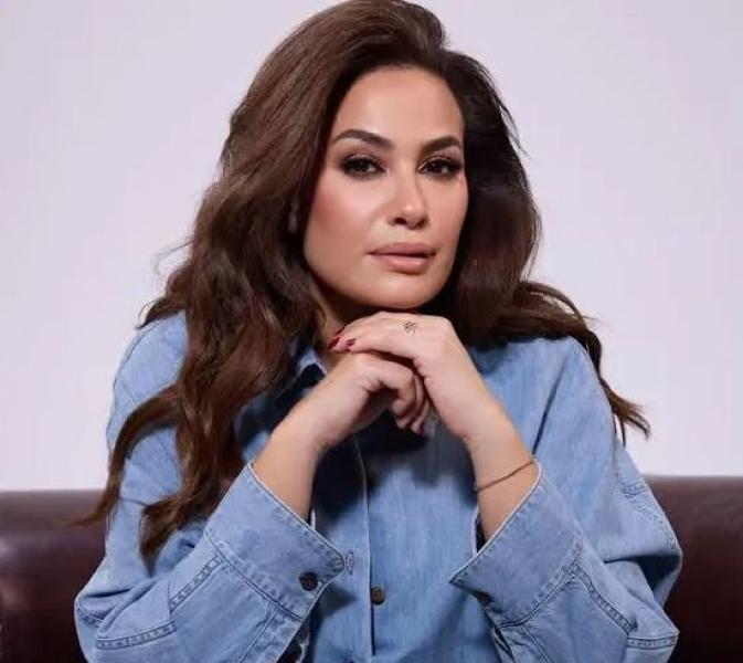 أمير رمسيس يرد على مطالب ترحيل هند صبري: الوفاء لا يتجزأ.. وماذا لو كانت مصرية؟