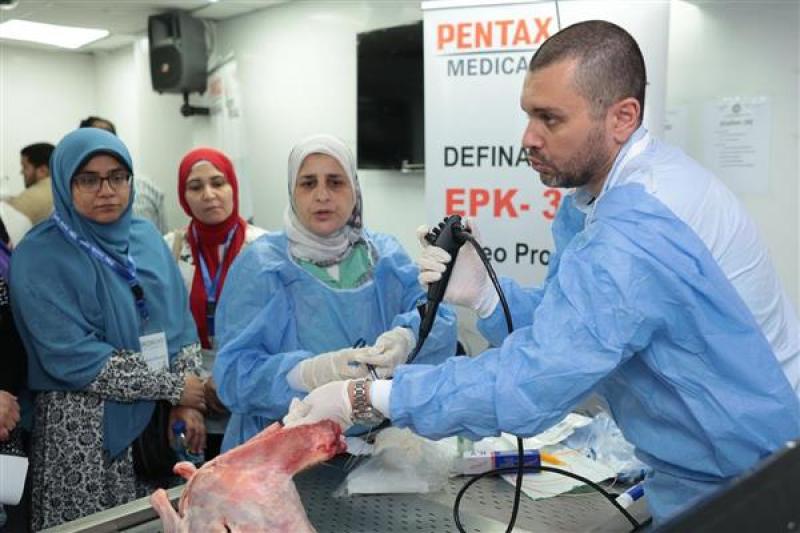 الصحة تنظم ورشة عمل لأطباء الصدر على مناظير الرئة