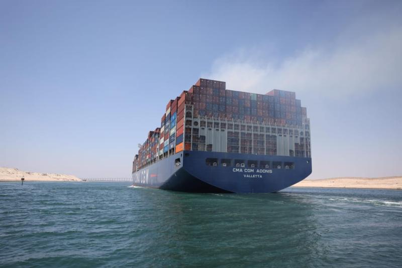 قناة السويس تشهد عبور سفينة الحاويات العملاقة CMA CGM JULES VERNE