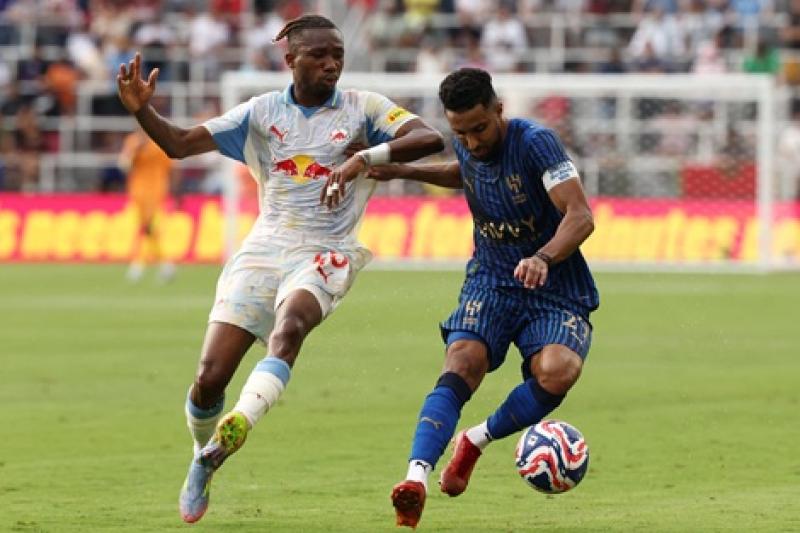 الهلال السعودي يتعادل مع سالزبورج في كأس العالم للأندية