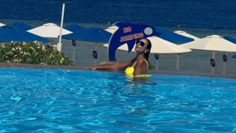 بـ مايوه أصفر.. أحدث ظهور لـ ريم البارودي في شرم الشيخ