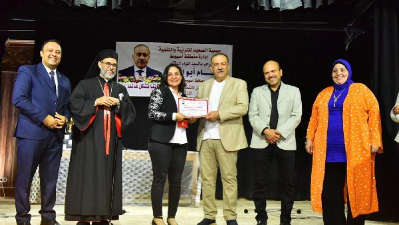 لتوزيعها على الأكثر احتياجًا.. محافظ أسيوط يطلق مبادرة لجمع مليون قطعة ملابس