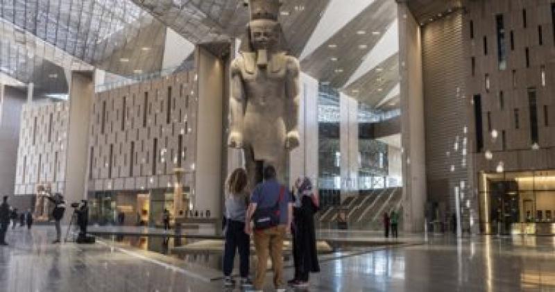 سفير مصر فى لاباز يلقى سلسلة من المحاضرات عن الحضارة المصرية والمتحف الكبير