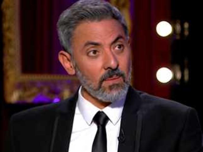 فتحي عبد الوهاب يبدأ تصوير فيلم ثلاثة في واحد بالإمارات