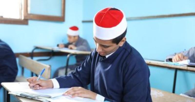 غدا.. طلاب القسم الأدبى بالثانوية الأزهرية يؤدون امتحان مادة التوحيد