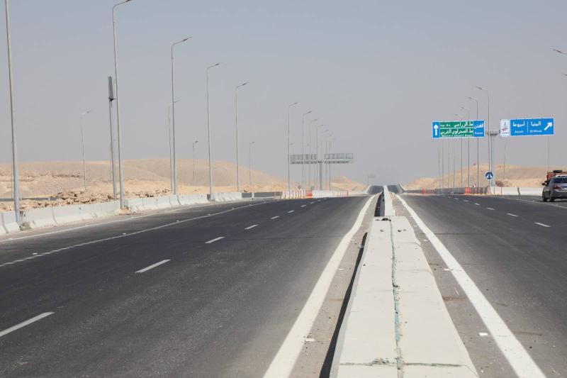 محافظ بني سويف: محور الفشن الحر مشروع قومي ينهي معاناة المواطنين