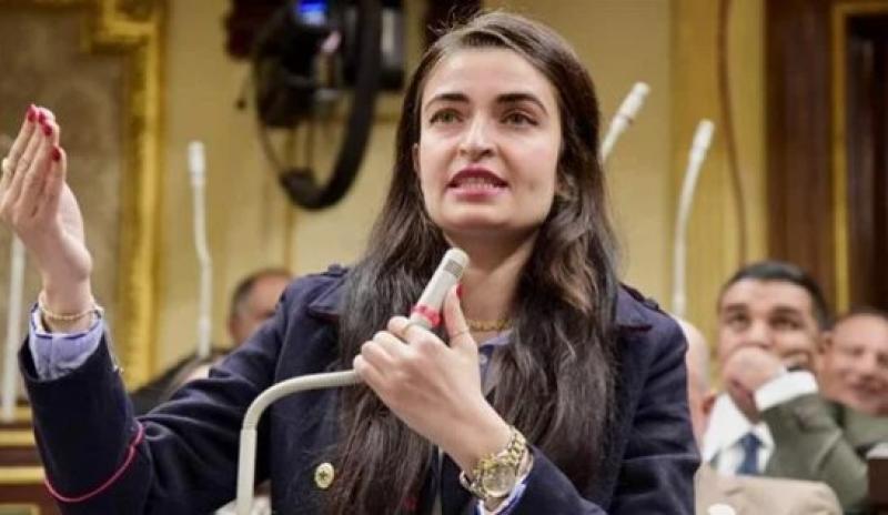 برلمانية تطالب بأحقية الصيادلة في مقابل النوبتجيات.. والحكومة تحسم موقفها اليوم