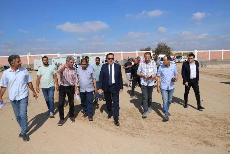 محافظ المنوفية يتفقد مشروعات الصرف الصحي بالسادات ويؤكد سرعة إدخالها الخدمة