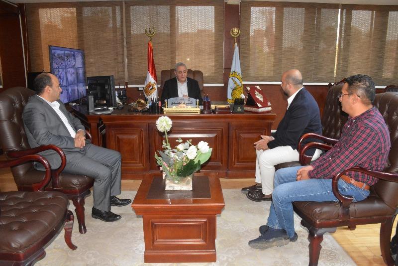 محافظ الغربية يراجع أداء مصنع تدوير المخلفات بالمحلة