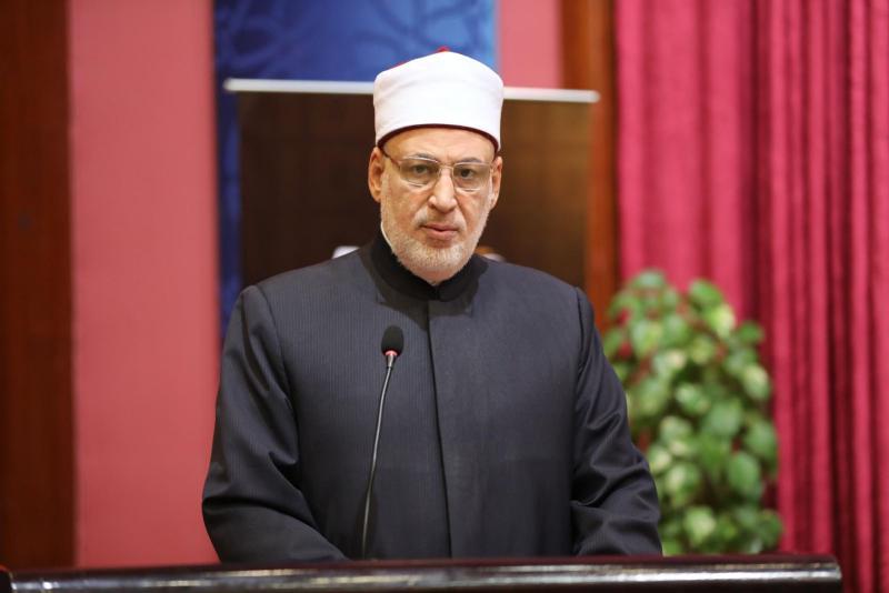 وكيل الأزهر يعتمد نتيجة اختبارات رواق الخط العربي والزخرفة بالمحافظات