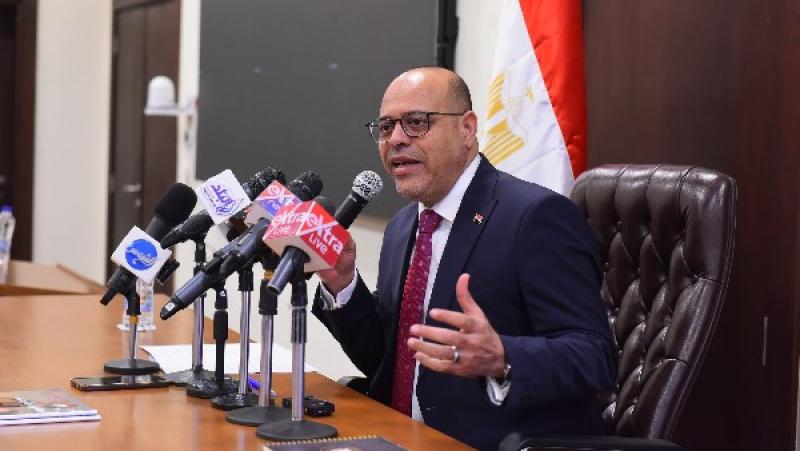 وزير العمل: نحتاج استيعاب البعض بأن هناك قانون جديد للعمل ويطبق بكل قوة