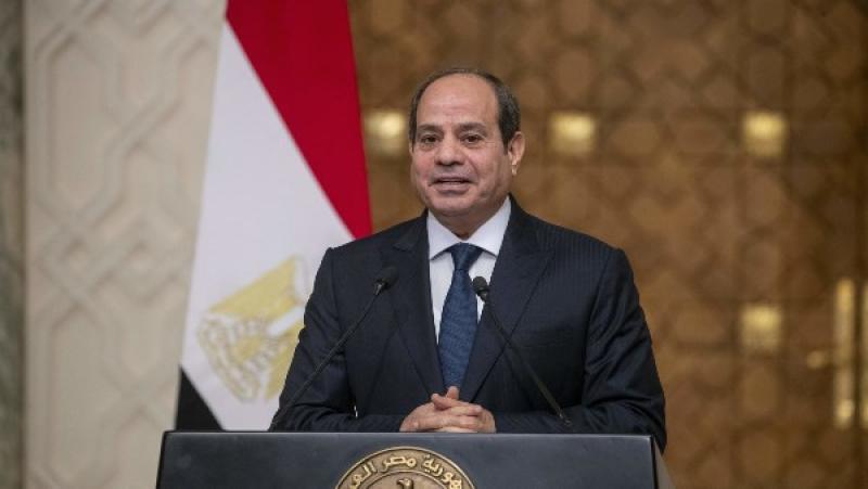 الخدمات الإدارية: 30 مليون عامل يفوضون الرئيس السيسي فى القضاء على الإرهاب